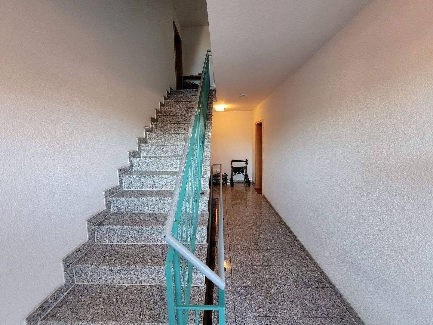 TOLLE AUSSICHT!!! Attraktive 2- Zimmer- Dachgeschosswohnung mit zwei Balkonen – Heringen – Vorschaubild 9
