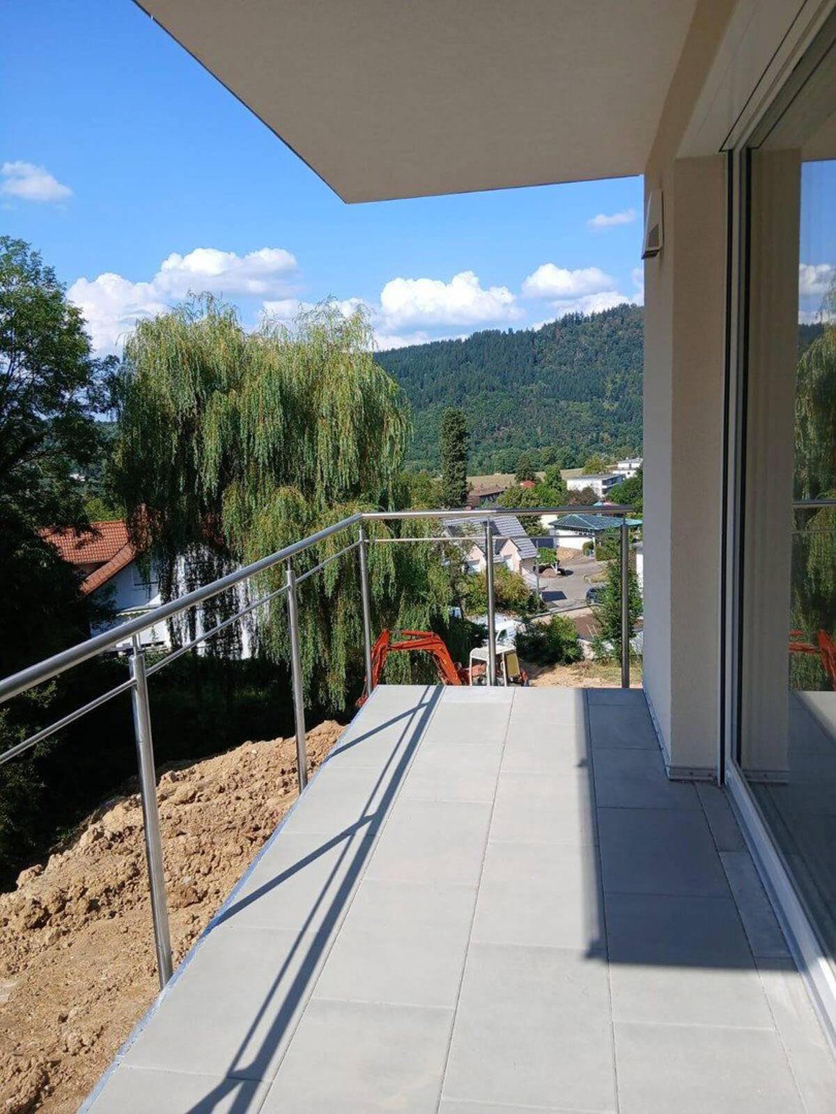 2-Zimmer-Erstbezug im Holzmassivhaus - mit Balkon & hochwertige Ausstattung – 79410 Badenweiler – Bild 1 von 6