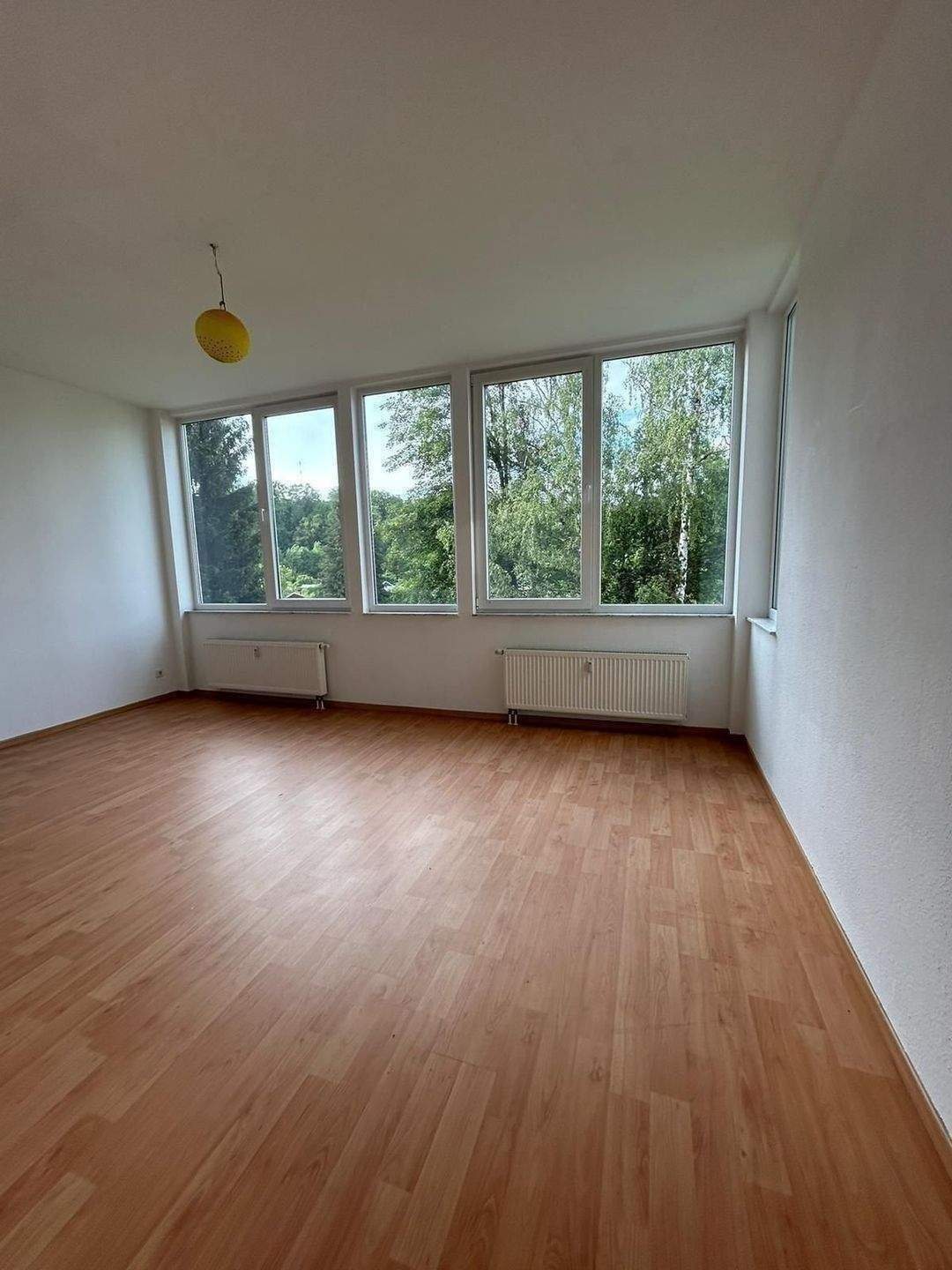Ihr Wohlfühl-Ort! Attraktive Drei-Zimmer-Wohnung – Chemnitz – Vorschaubild 4