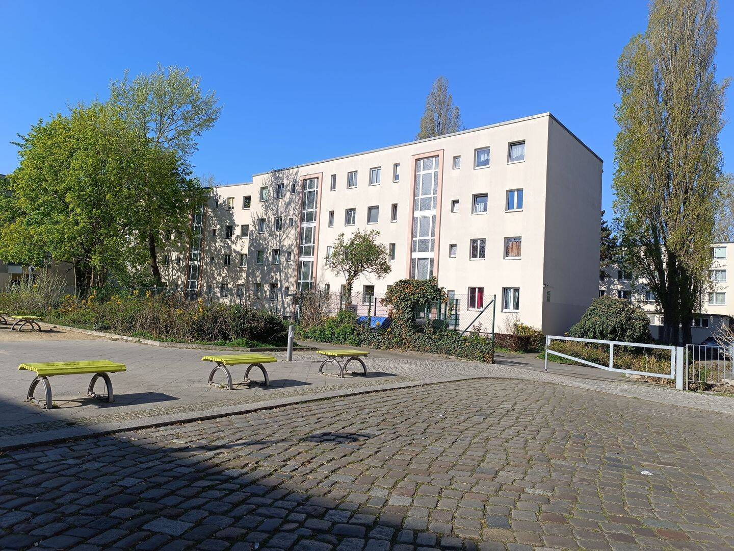 Sichere, langfristig vermietete Wohnung in guter Lage - Berlin