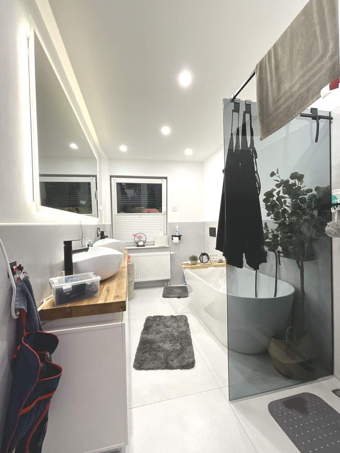Zweifamilienhaus mit fortschrittlichem Smart-Home-System und weitläufigen Garten – Berkatal – Bild 1 von 9