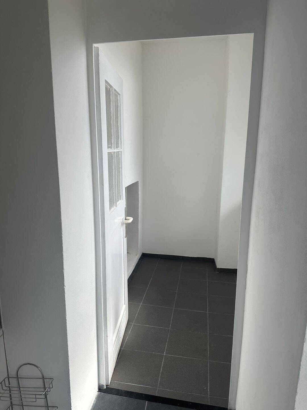 Helle 2-Zimmer-Wohnung in zentraler Lage von Fürth – Fürth – Vorschaubild 2