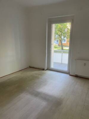 Kleine 2 Zimmer-Wohnung in Fermersleben mit Blick auf den ruhigen Innenhof! – 39122 Magdeburg – Vorschaubild 6