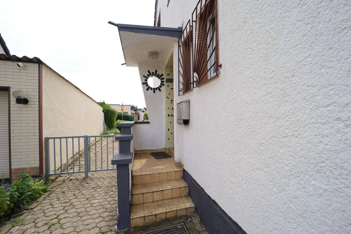 Einfamilienhaus mit perfektem Grundstück und Entwicklungspotenzial – Swisttal – Vorschaubild 3