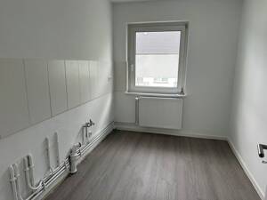 Renovierte 2,5-Zimmer-Wohnung mit Balkon – 26123 Oldenburg – Vorschaubild 3
