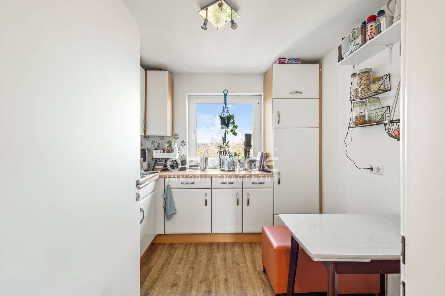 ***Großzügige 4,5-Zimmer-Wohnung mit Westbalkon*** – Regensburg – Vorschaubild 8