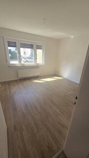 Frisch renovierte 2-Zimmer-Erdgeschosswohnung in Dellwig, frei ab sofort – 45357 Essen – Vorschaubild 2