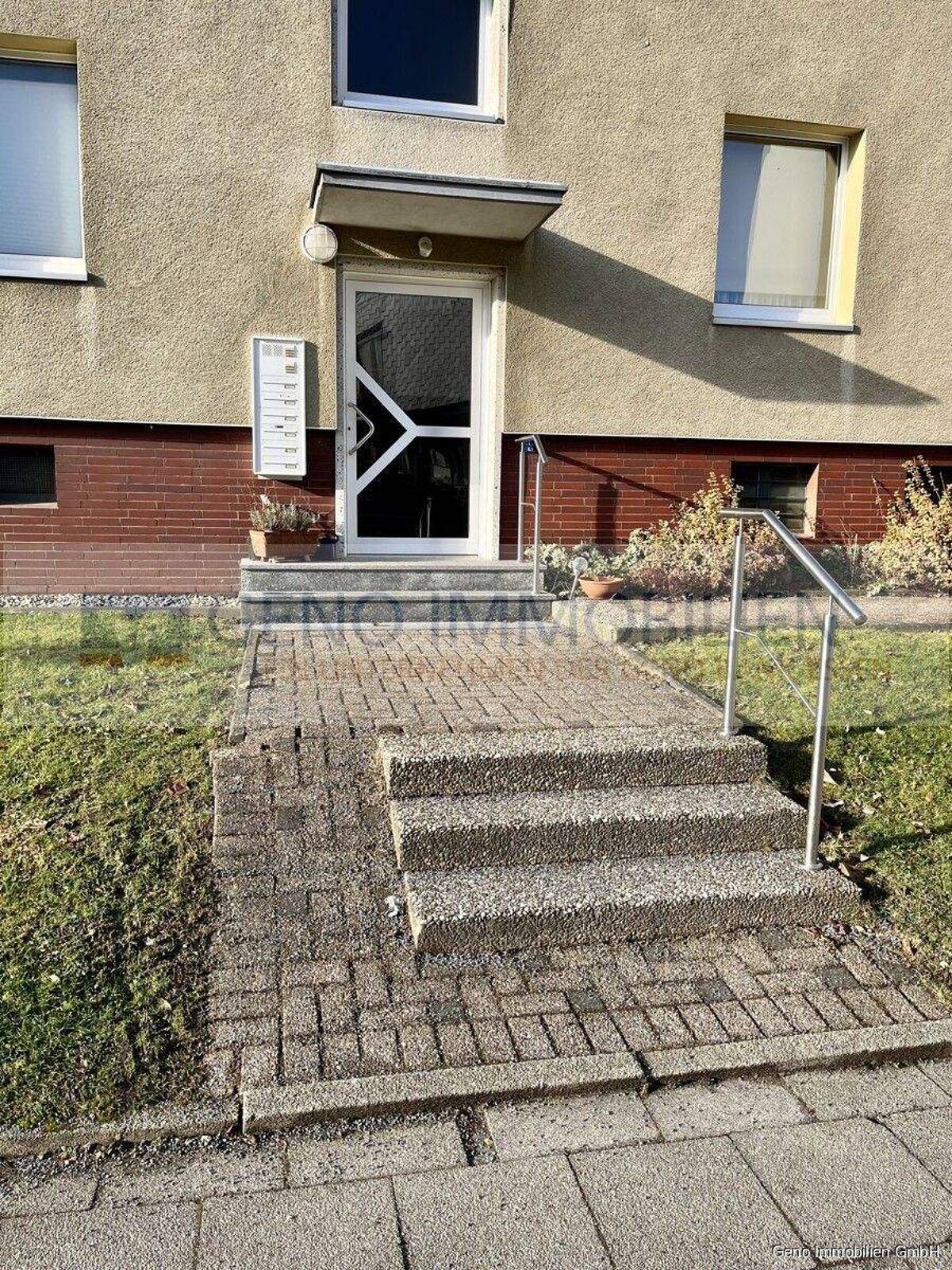 Dachgeschosswohnung mit Potential wird frei für Sie! – 45136 Essen – Bild 1 von 9