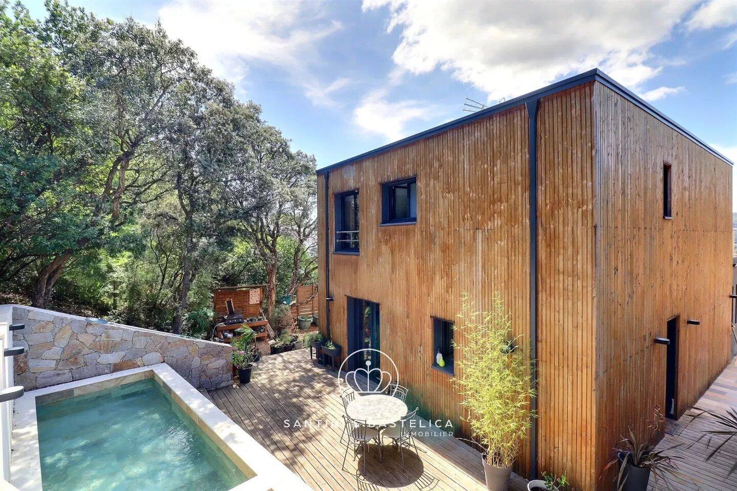 Maison 6 pièces 200 m² · à Ajaccio · 200,3 m² · 895 000 €