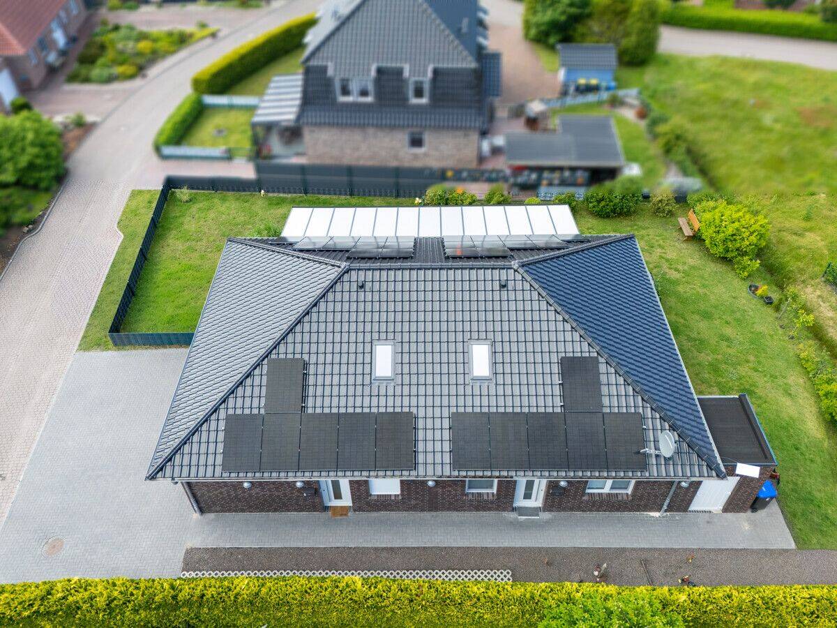 Neubau-Bungalowhälfte in Visquard - schlüsselfertig mit Wärmepumpe und PV-Anlage – Krummhörn – Vorschaubild 4