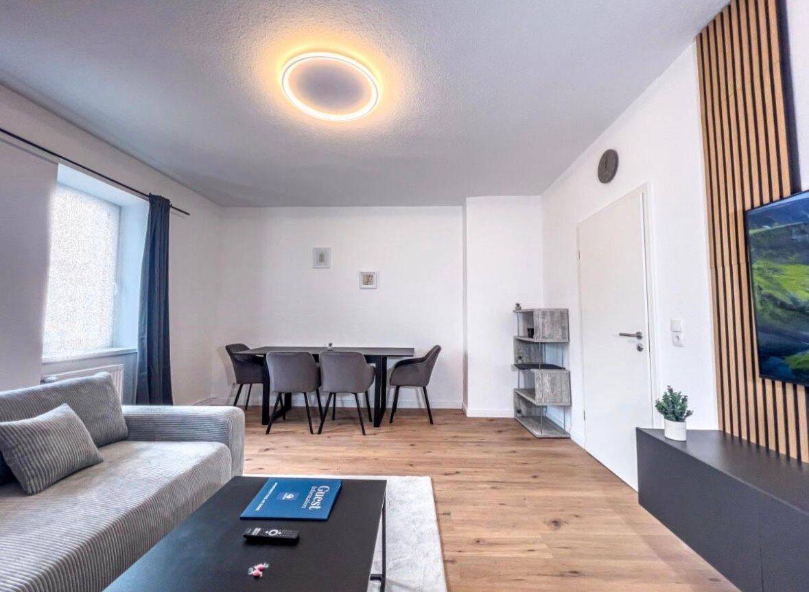 Hochwertig sanierte 2-Zi-Wohnung mit EBK in Magdeburg – Magdeburg – Vorschaubild 8