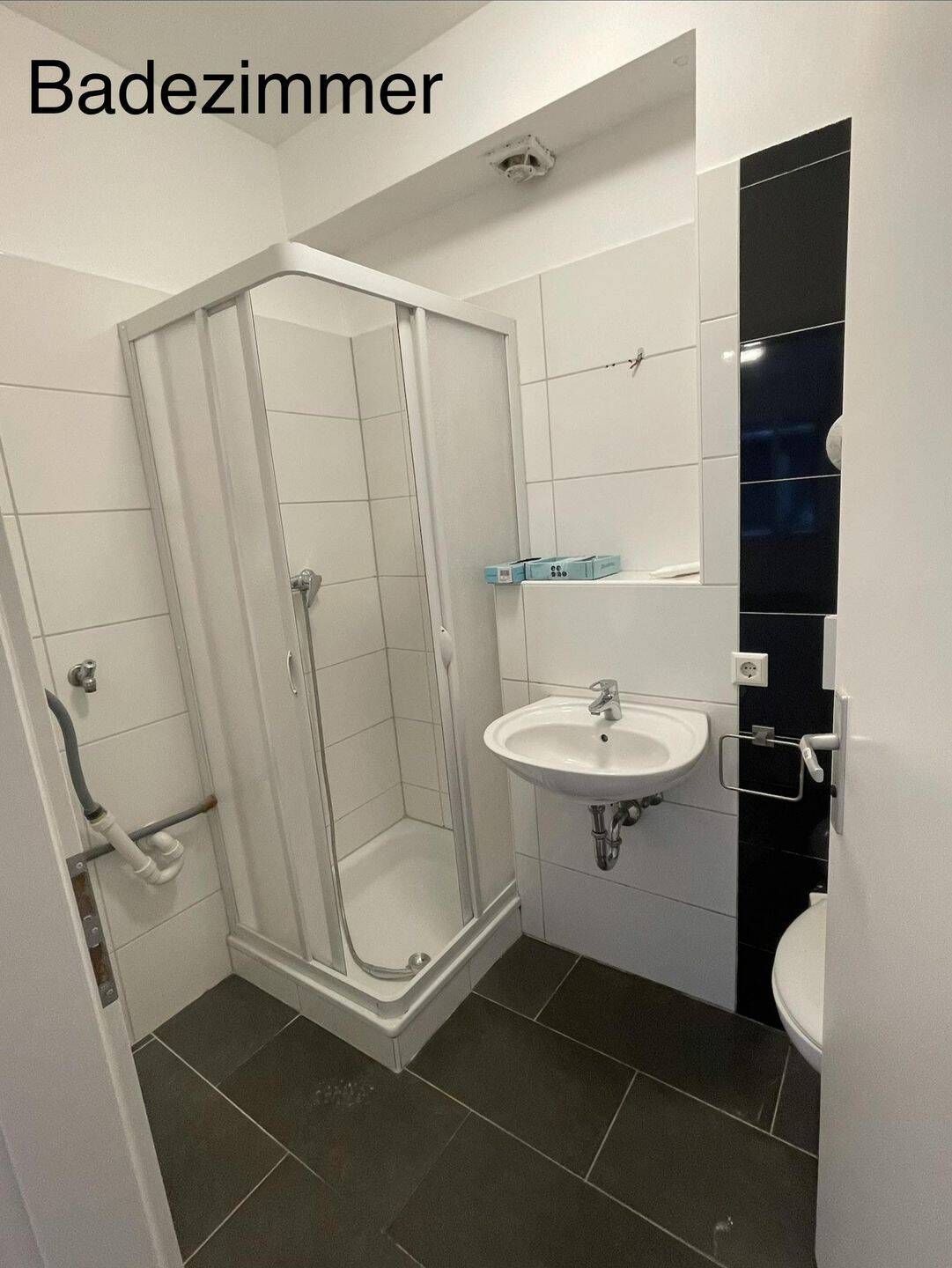 1-Zimmer-Wohnung mit Duschbad und Küche zu vermieten – Mannheim – Vorschaubild 4