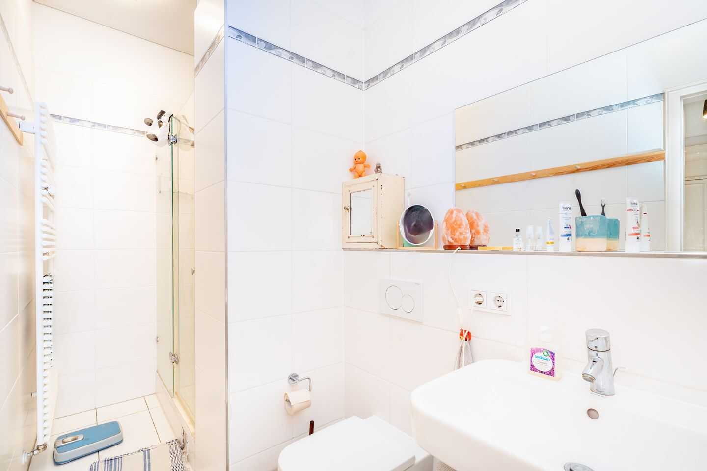 Top-Lage am Zionskirchplatz: Sanierter 3-Zimmer-Altbau mit Balkon & Lift in der Kastanienallee – Berlin – Vorschaubild 6