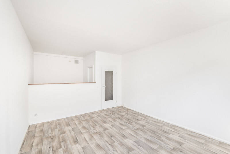 Sehr ruhige Lage I Aufzug I großer Balkon – Chemnitz – Vorschaubild 3