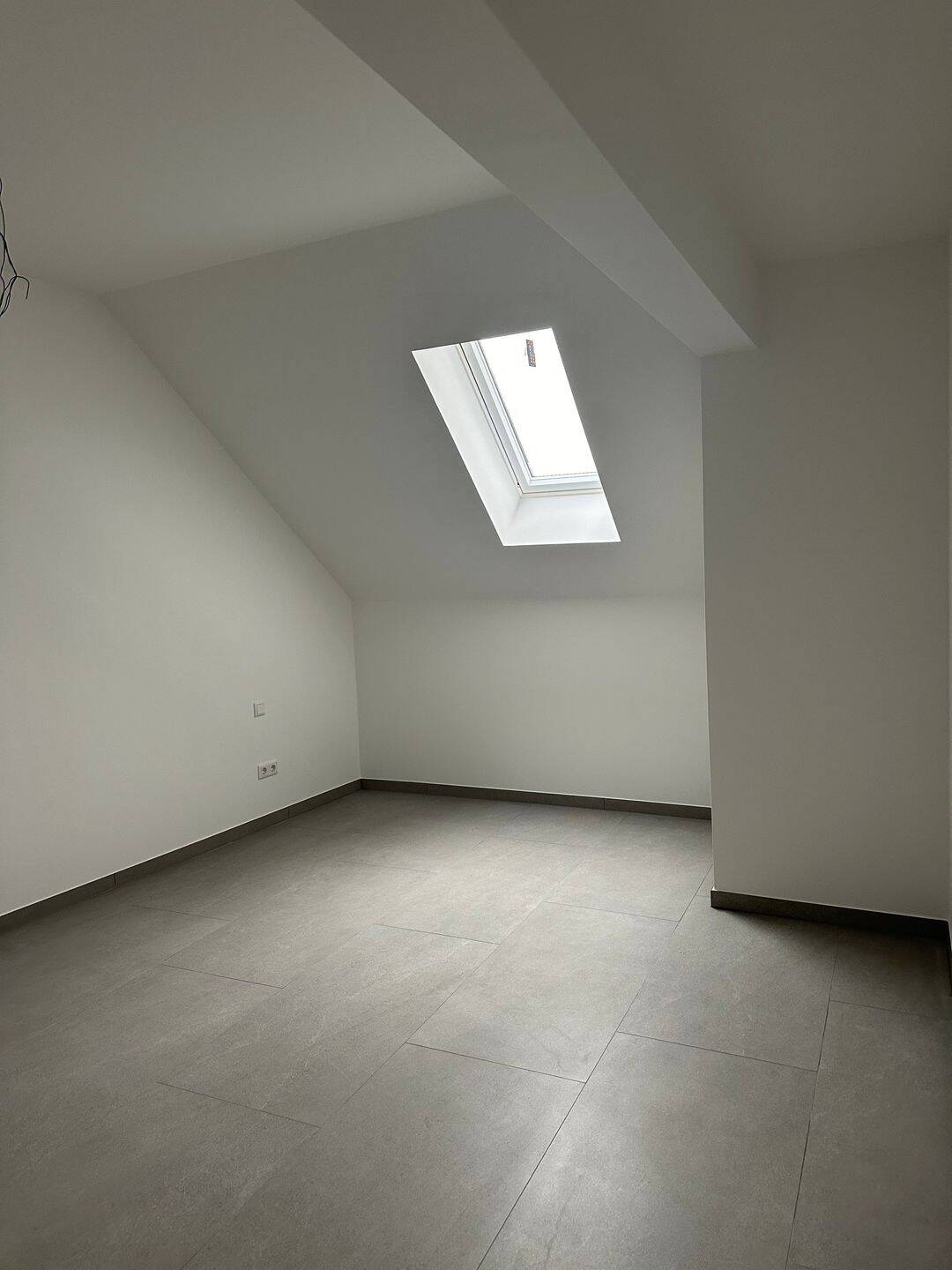 Neubau-Highlight in Sulzbach am Main: 4-Zimmer-DG-Wohnung mit zwei Balkonen *Weitere auf Anfrage verfügbar* – Sulzbach am Main – Vorschaubild 6