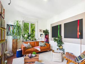 Altbau mit Charakter - hohe Decken, Balkon und viel Raum fürs Leben – 70374 Stuttgart – Vorschaubild 4