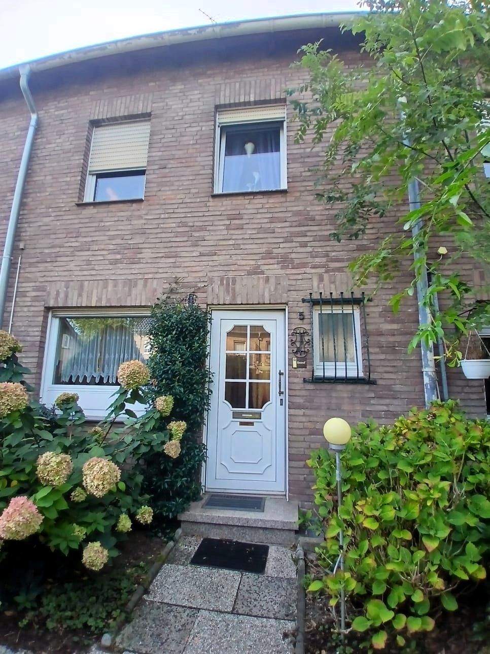 Einfamilien-Reihenhaus mit Ausbaureserve in guter Lage – Viersen – Bild 1 von 9