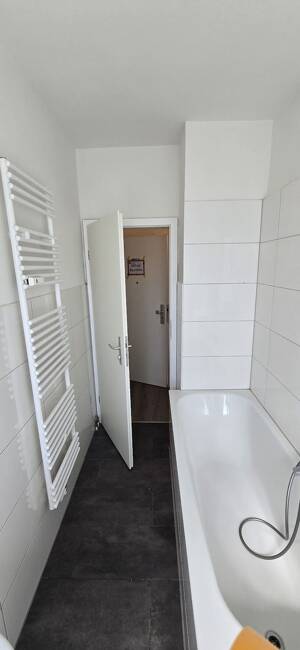 Sanierte 2 Zimmer Wohnung in Gelsenkirchen zu vermieten – 45899 Gelsenkirchen – Vorschaubild 8