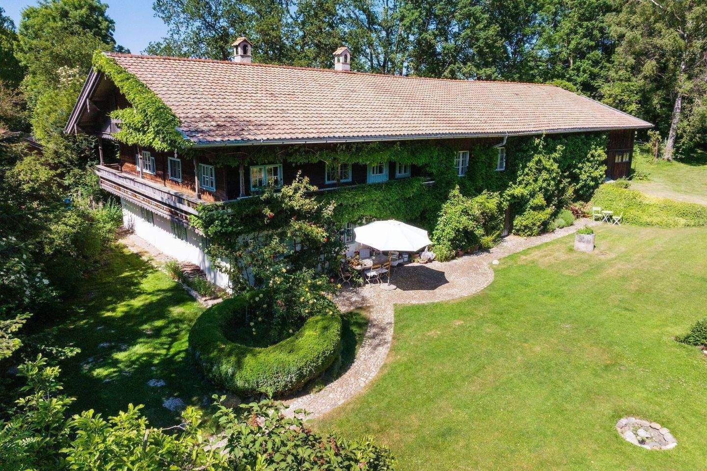 Denkmalgeschützter Landsitz zwischen Starnberger See & Isartal – Icking – Vorschaubild 3