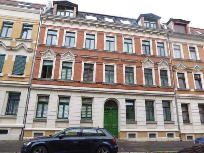 Geräumige 1-Raum-Wohnung mit Wohnküche, Bad mit Wanne und Balkon in Mockau zu vermieten