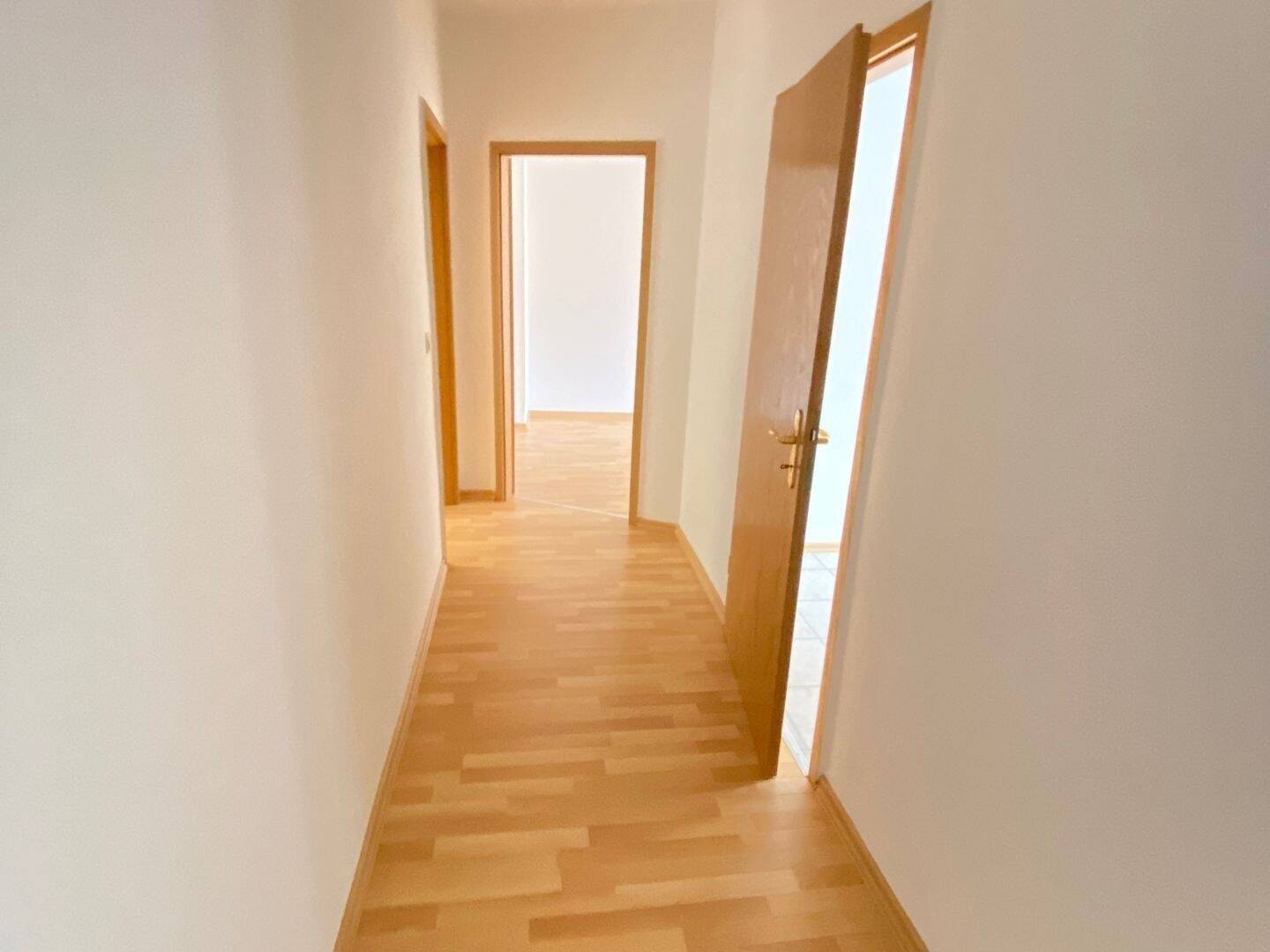 *Zeißstr. * 2 Raum Wohnung mit Balkon ! – Chemnitz – Vorschaubild 9