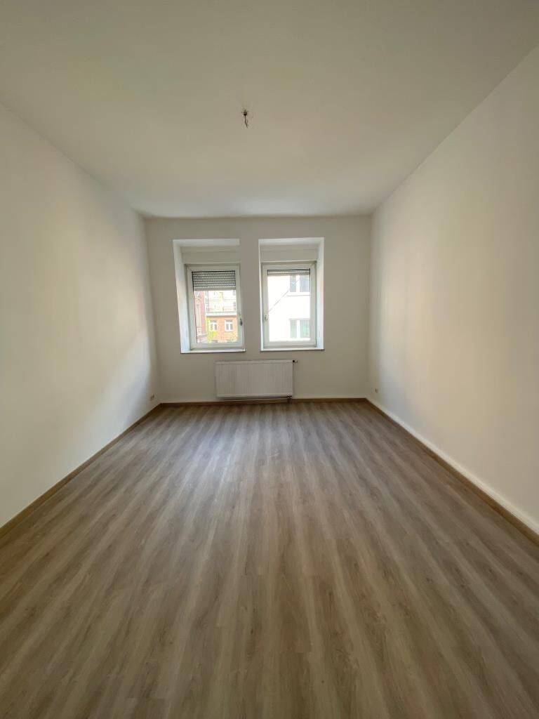 Nur für Studierende: 5-Zimmer Wohnung als WG in zentraler und ruhiger Lage, nähe Rathenauplatz – Nürnberg – Vorschaubild 3
