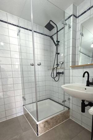 Schönes 1 Zimmer Dachgeschoßapartment zu verkaufen – 26135 Oldenburg – Vorschaubild 5