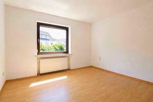 Flexibel wohnen. Modernisiertes Einfamilienhaus mit vielseitigen Nutzungsmöglichkeiten – 28717 Bremen – Vorschaubild 2