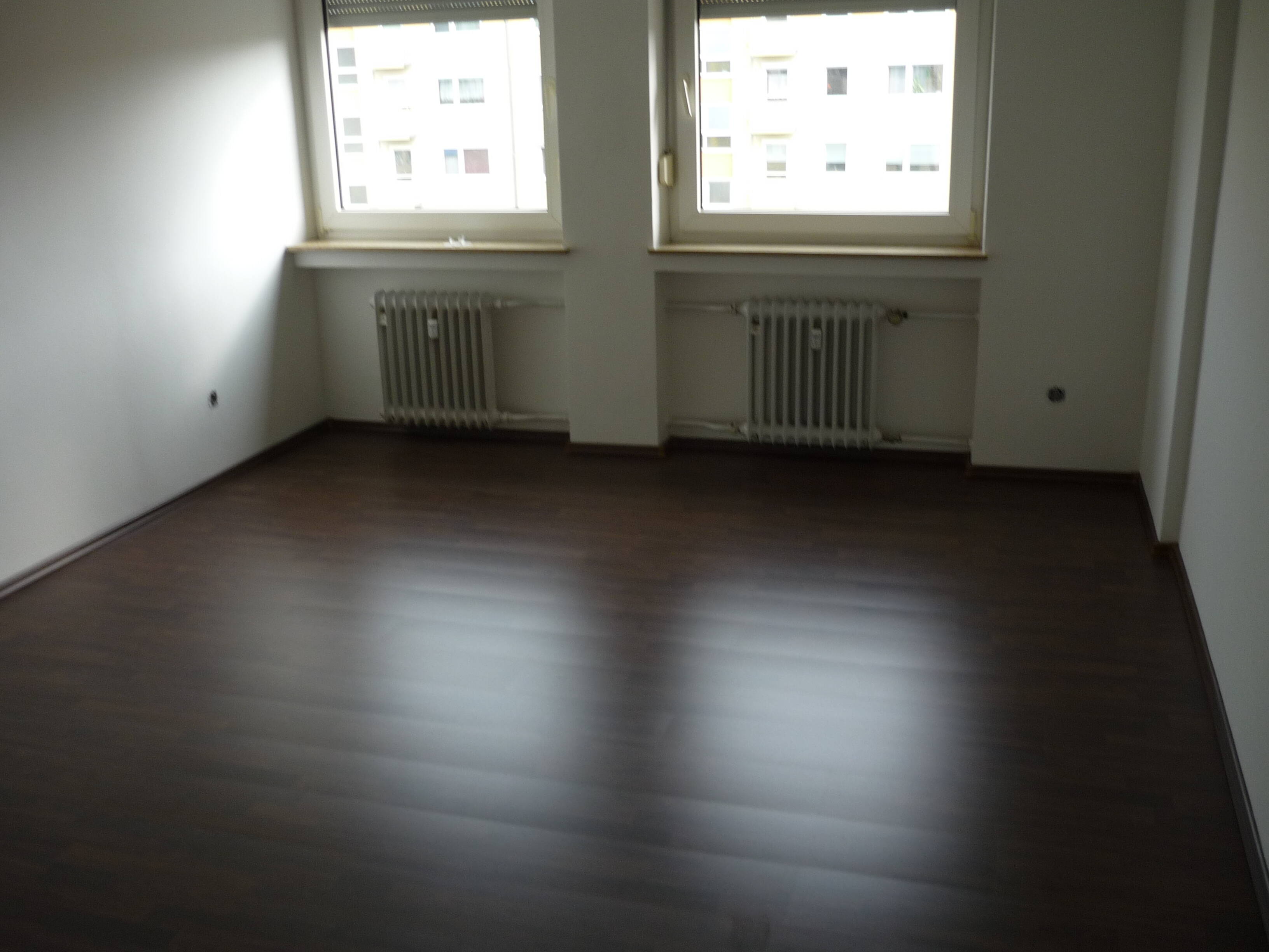 Helle 3-Zi-Whg. mit Balkon und schönem Ausblick – Nürnberg – Vorschaubild 9
