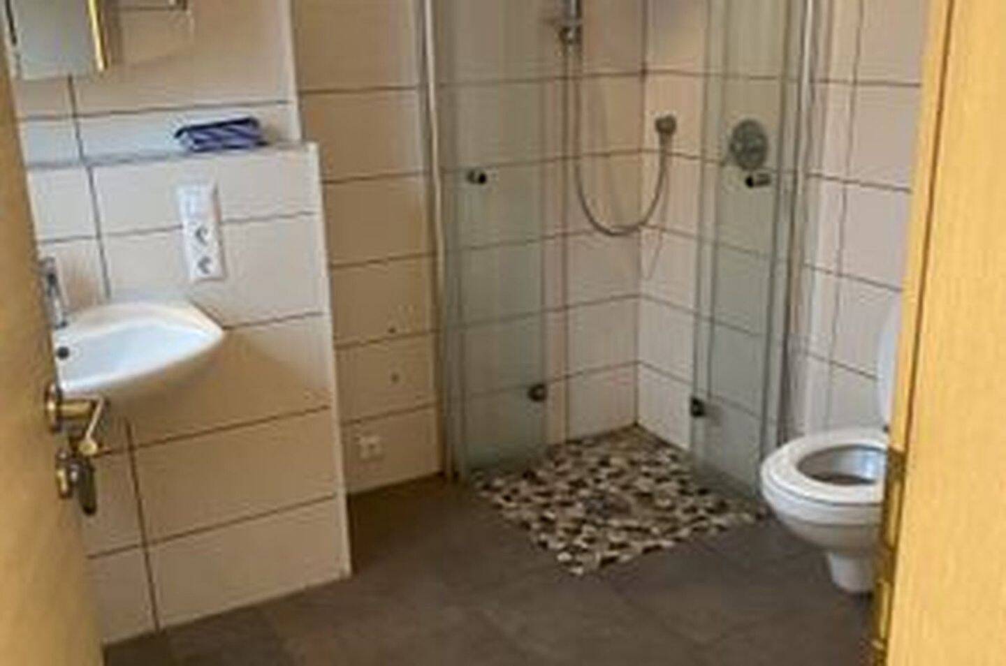 Wesseling, Wärmepumpe, attraktives KfW 70 Haus, leerstehend, von Privat – Wesseling – Vorschaubild 5