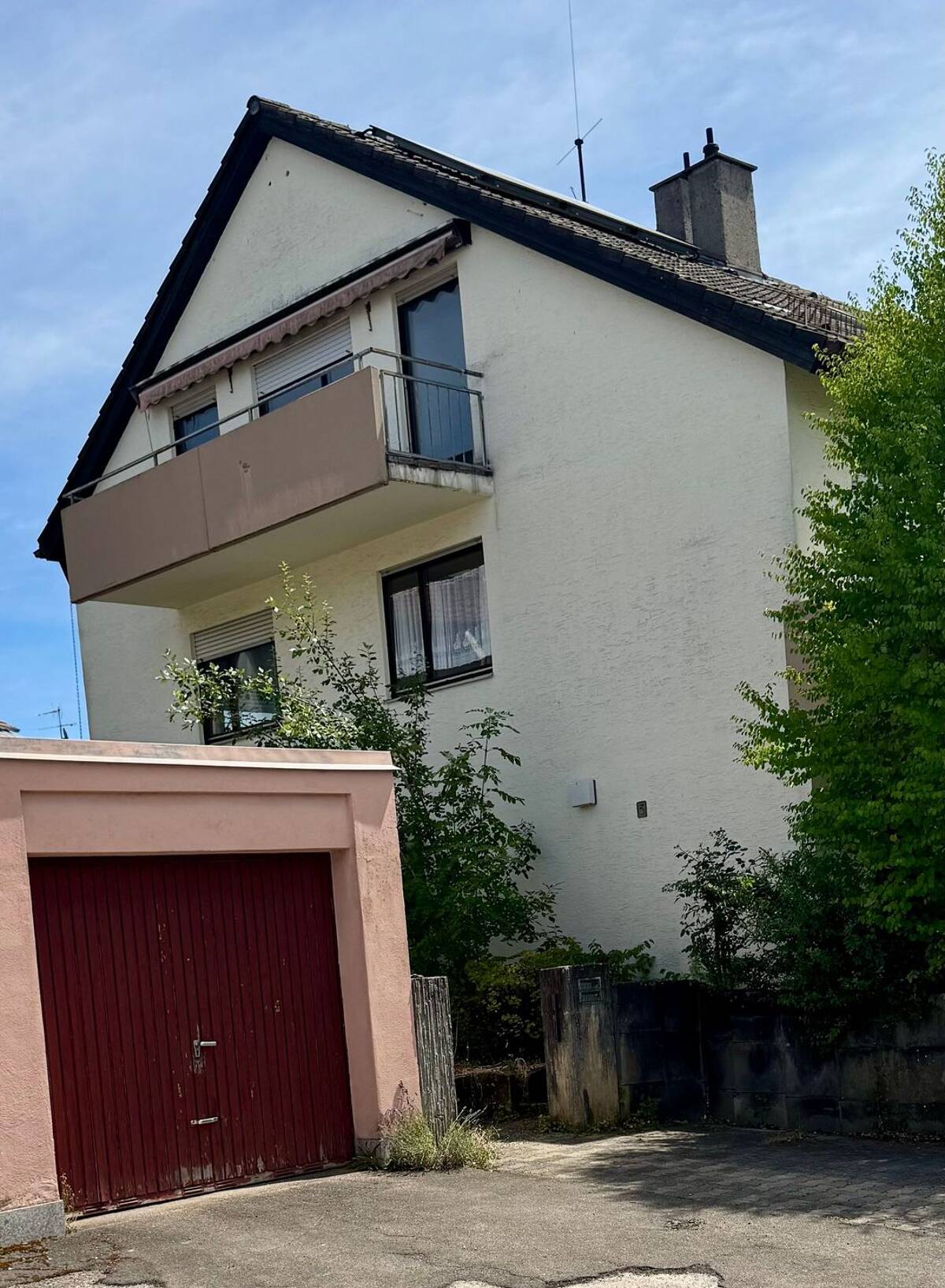 Doppelhaushälfte mit großem Potenzial in Top-Lage von Stuttgart-Möhringen – 70567 Stuttgart – Bild 1 von 9