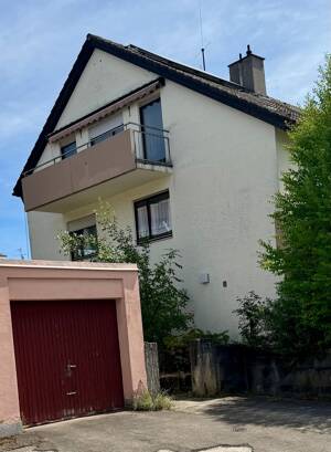Doppelhaushälfte mit großem Potenzial in Top-Lage von Stuttgart-Möhringen