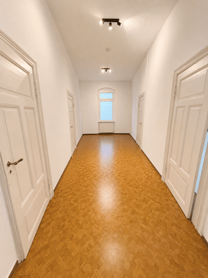 Charmante Altbauwohnung mit großzügigem Schnitt, hohen Decken und moderner Einbauküche – 26123 Oldenburg – Vorschaubild 6
