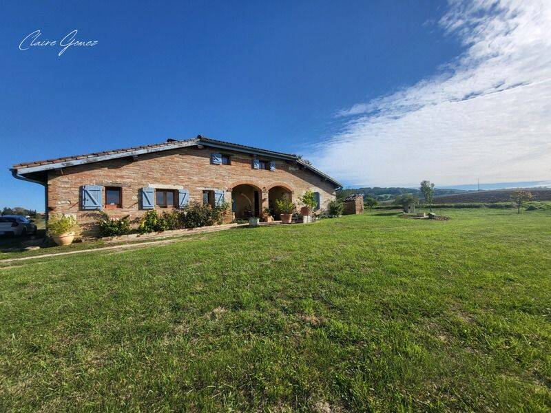 Maison 5 pièces 245 m² · à Cadours · 245 m² · 332 000 €