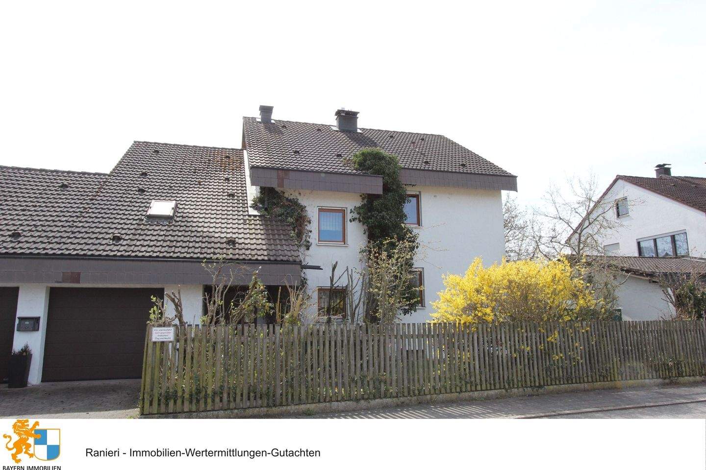 Großes Wohnhaus mit Doppelgarage und viel Potenzial in Neumarkt-Woffenbach – Neumarkt in der Oberpfalz – Vorschaubild 5