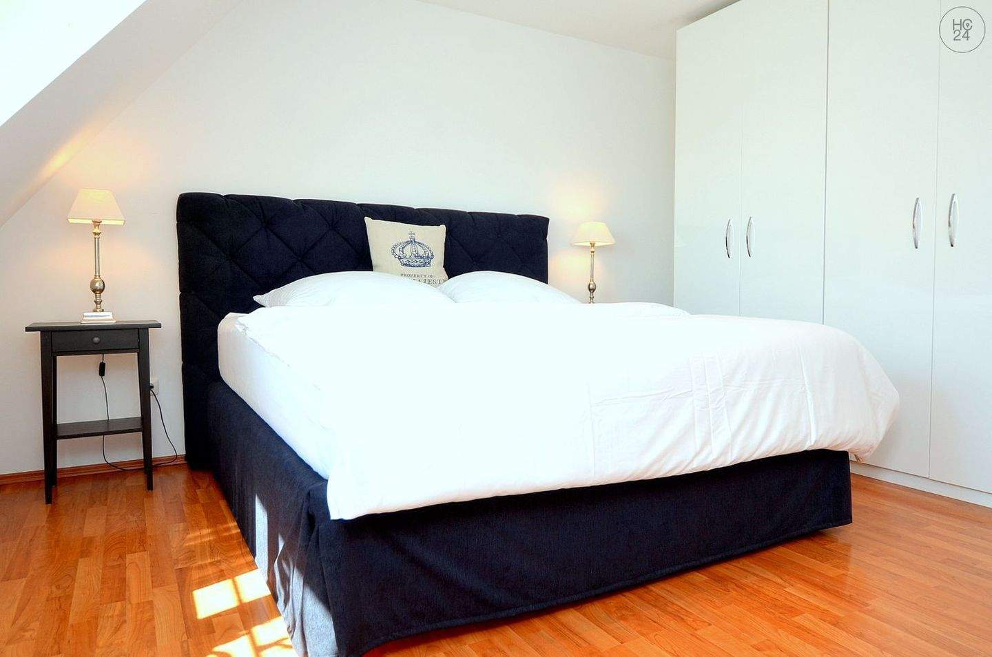 Geschmackvoll möblierte, hochwertig ausgestattete 3-Zimmer-Wohnung mit Internet, Garage in Thon – Nürnberg – Vorschaubild 2