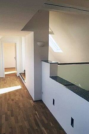 Weiträumige, schön geschnittene DG-Maisonettewohnung in Düsseldorf – 40472 Düsseldorf – Vorschaubild 7