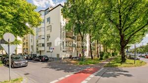 Frisch teilsaniert & renditestark - stilvolle 4-Zimmer-Wohnung mit Balkon, zwei Bädern & TG (zzgl.) – 80637 München – Vorschaubild 2