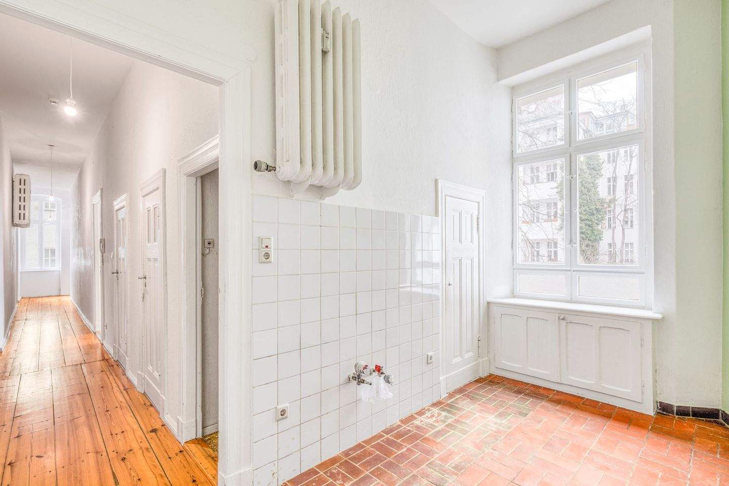 Bezugsfreie 4-Zimmer-Altbauwohnung im beliebten Güntzelkiez – Berlin – Vorschaubild 9