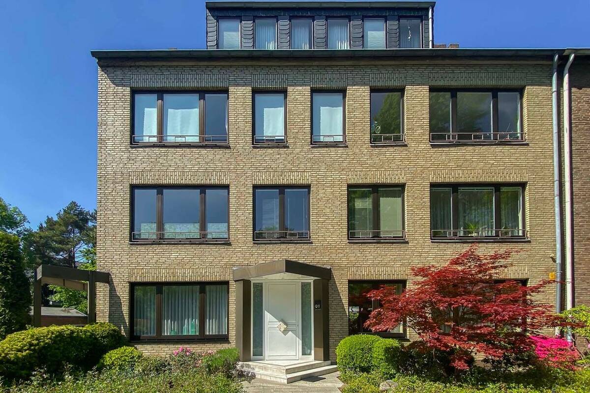 Kaiserswerth - Wohnhaus mit 4 Mieteinheiten in bester Lage und bereits aufgeteilt – 40489 Düsseldorf – Bild 1 von 9