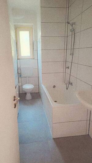 Duisburg - Wanheimerort *** renovierte, lichtdurchfutete 2 Zi.Whg. – 47055 Duisburg – Vorschaubild 5