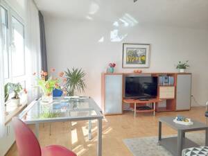 Möbliertes Cityapartment, Nähe Brüsseler Str. mit Aufzug , Haltestelle Friesenplatz gut zu erreichen – 50672 Köln – Vorschaubild 2