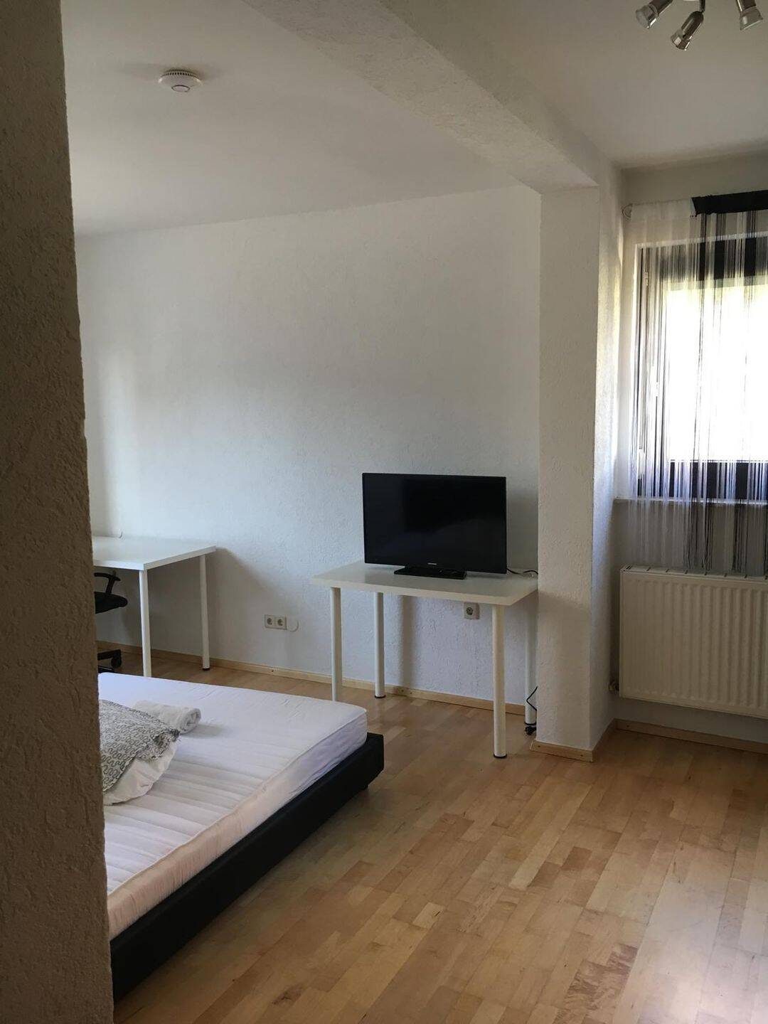 3 Zimmerwohnung mit Terrasse + KFZ Stellplatz – Stuttgart – Vorschaubild 4