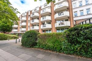 Stilvolles Design trifft auf eine der begehrtesten Wohnlagen Hamburgs - Cityappartement Uhlenhorst – 22085 Hamburg – Vorschaubild 2