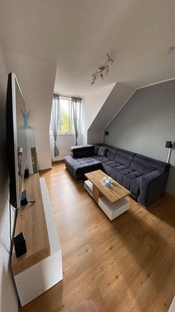 2 Zimmer Teilsanierte Dachgeschosswohnung in Bremen