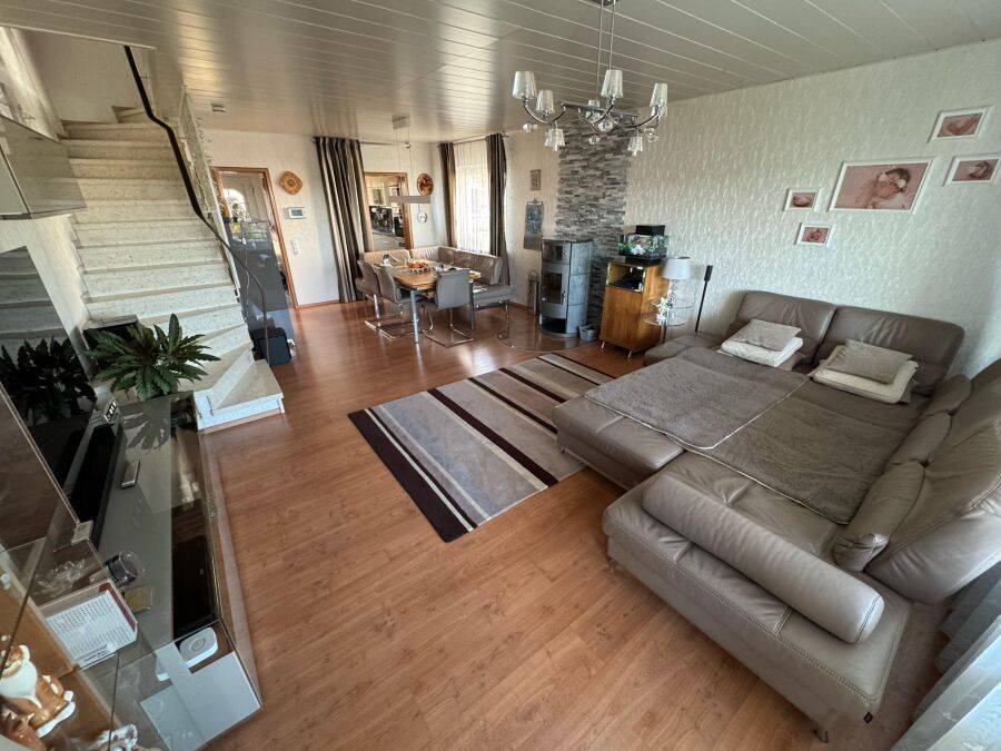Provisionsfrei* Reiheneckhaus mit Einliegerwohnung von Privat in Herrenberg - Brahmsstraße – Herrenberg – Vorschaubild 5