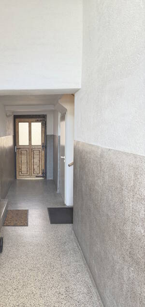 Ganz oben, ganz Ihres: Gemütliche DG-Altbauwohnung mit 2 Ebenen & Loggia-Potenzial in Sandhofen – 68307 Mannheim – Vorschaubild 3