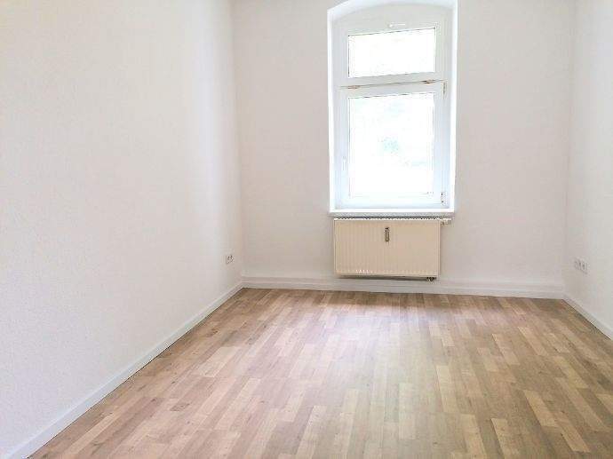 !! mit Einbauküche, 3-Raum-Wohnung mit Laminat in ruhiger Nebenstraße !! – Chemnitz – Vorschaubild 8