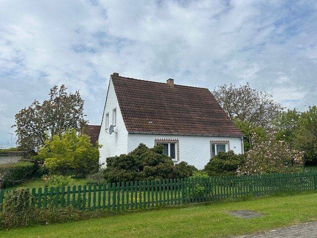 Kleines, gemütliches Einfamilienhaus mit großem Garten! – Iven – Vorschaubild 3