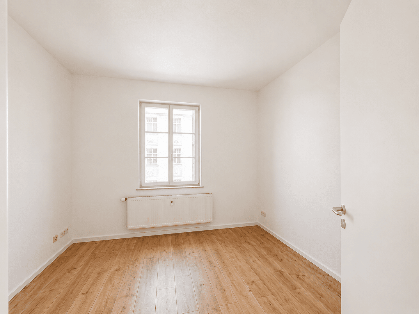 Helles WG-Zimmer in frisch sanierter Wohnung – Leipzig – Vorschaubild 3